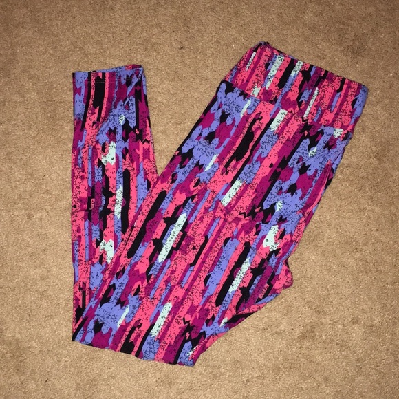 LuLaRoe Pants - LuLaRoe TC Leggings